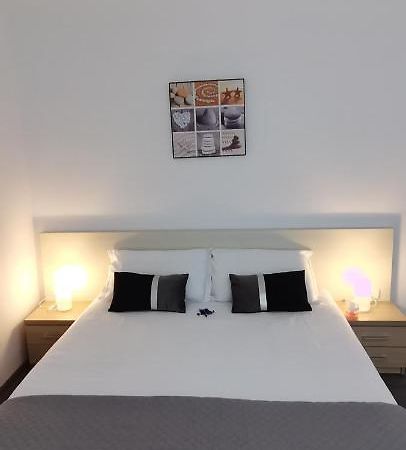 Mike Studio Mamaia Nord Apartment Navodari Ngoại thất bức ảnh
