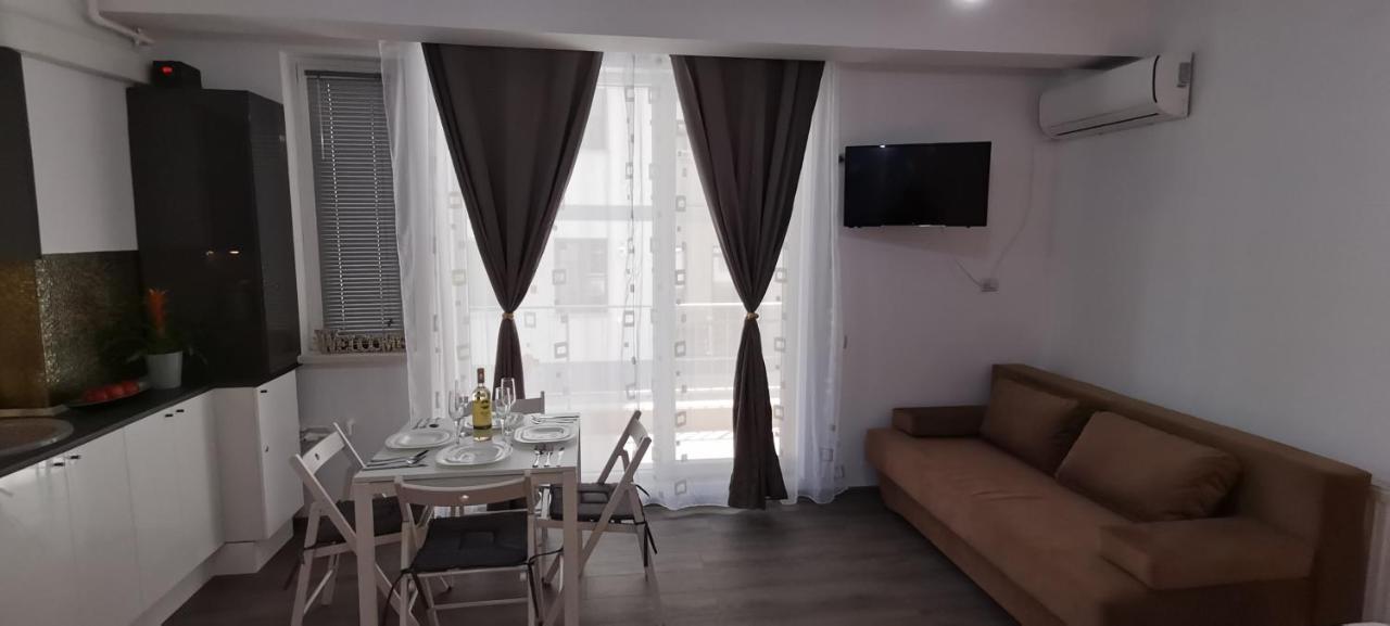 Mike Studio Mamaia Nord Apartment Navodari Ngoại thất bức ảnh